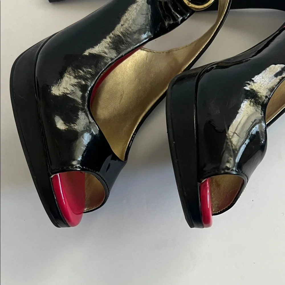 Christian Siriano‎ Black and Red Peep Toe Slingback Heels